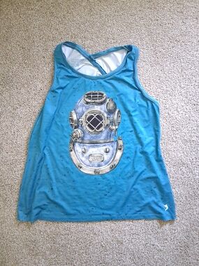 ⚓ RARE Reel Legends x LReel Legends Teal Blue Graphic Tank Top with Diver Helmet